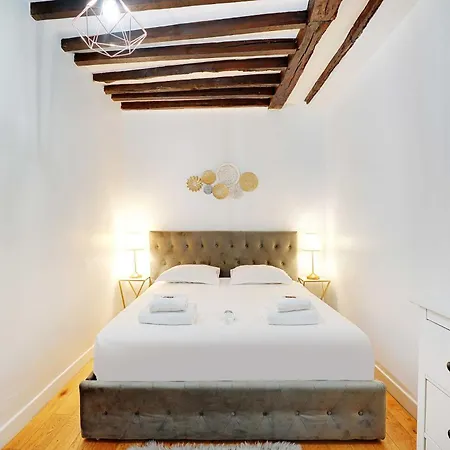 Confort Et Charme Pour 6 à Republioque * Paris